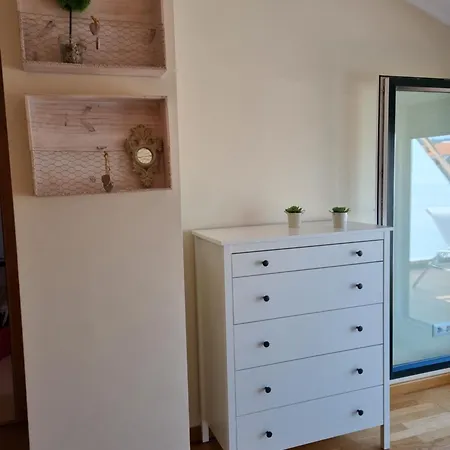 En El Centro De Nuevo Y Con Terraza *