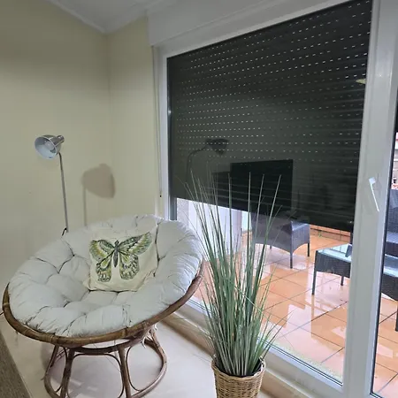 En El Centro De Nuevo Y Con Terraza Apartment