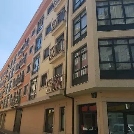 En El Centro De Nuevo Y Con Terraza Apartment Cedeira