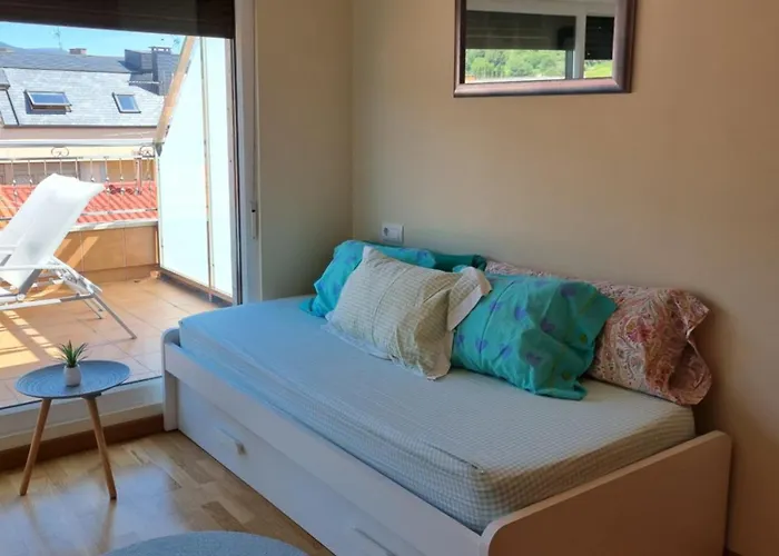 En El Centro De Nuevo Y Con Terraza Appartement Cedeira