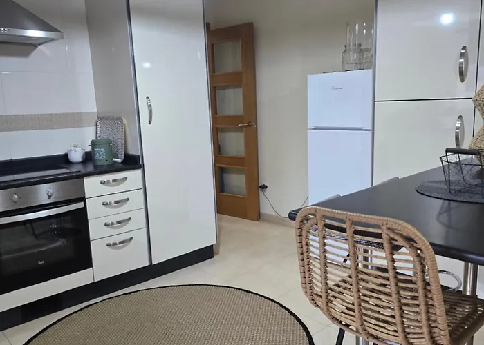 En El Centro De Nuevo Y Con Terraza Appartement Cedeira